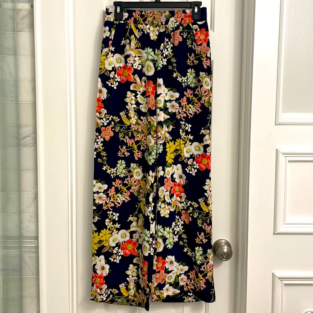 Floral wide leg pants